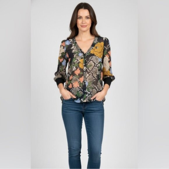 CAbi Style #3762 Snake Charmer Floral Semi Sheer Button-Up Whimsigoth Sz M - Picture 1 of 5